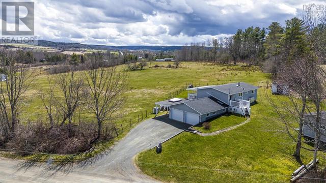 41 Sterling Road, House detached with 4 bedrooms, 2 bathrooms and null parking in West Hants NS | Image 2