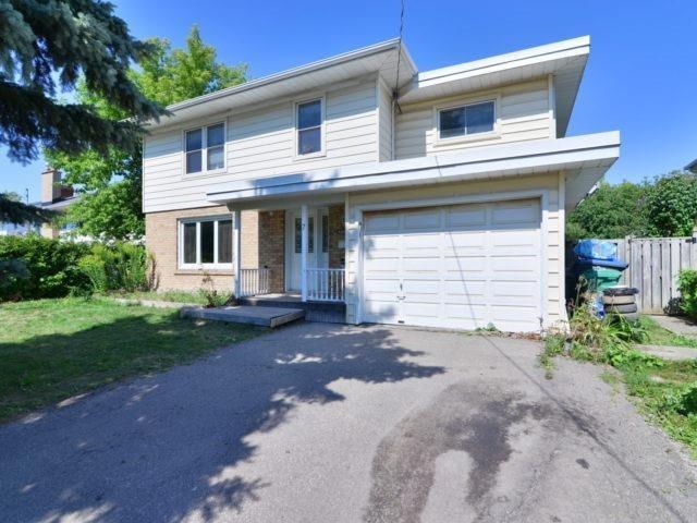 7 Avonmore St, House detached with 4 bedrooms, 2 bathrooms and 3 parking in Brampton ON | Image 1