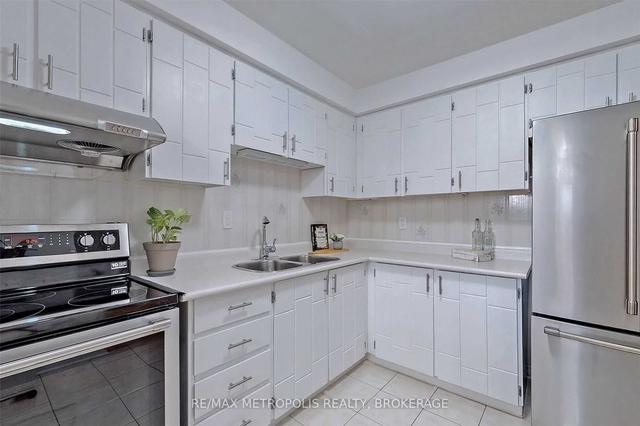 13 - 1180 Sandhurst Circ, Townhouse with 3 bedrooms, 2 bathrooms and 2 parking in Toronto ON | Image 2