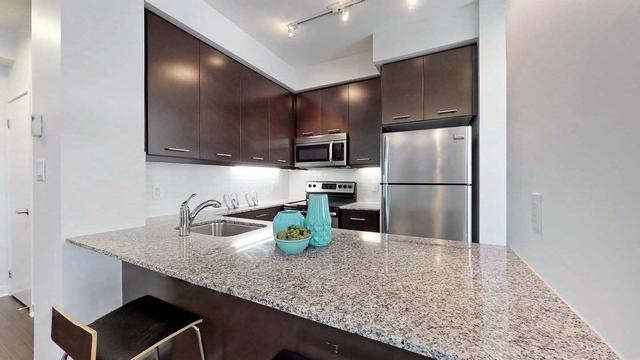 th24 - 370 Square One Dr, Townhouse with 3 bedrooms, 3 bathrooms and 2 parking in Mississauga ON | Image 31