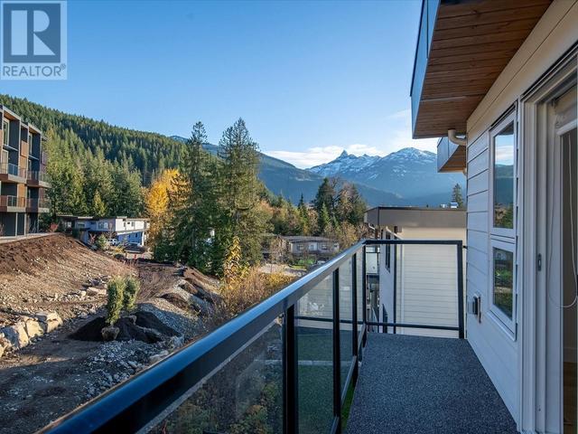 10 - 3385 Mamquam Road, House detached with 5 bedrooms, 5 bathrooms and 6 parking in Squamish BC | Image 19