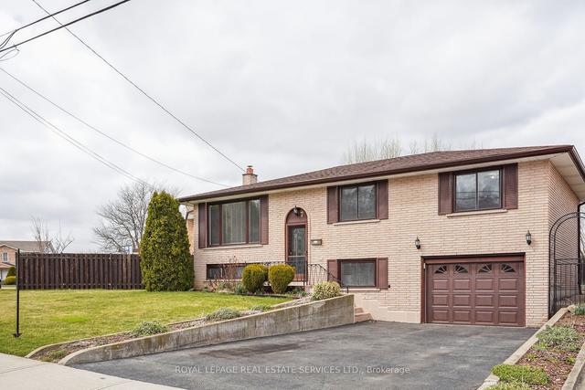 7 Capilano Dr, House detached with 3 bedrooms, 2 bathrooms and 5 parking in Hamilton ON | Image 34