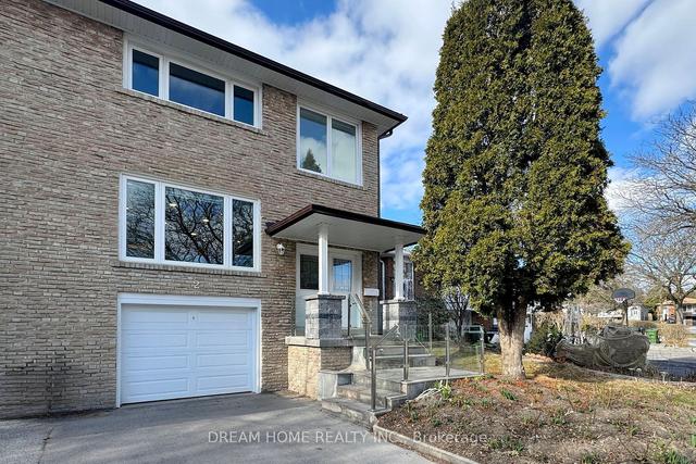 2 Topaz Gate, House semidetached with 3 bedrooms, 3 bathrooms and 3 parking in Toronto ON | Image 34