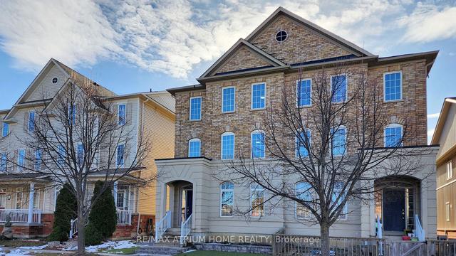 42 Innisvale Dr, House semidetached with 5 bedrooms, 4 bathrooms and 5 parking in Markham ON | Image 12