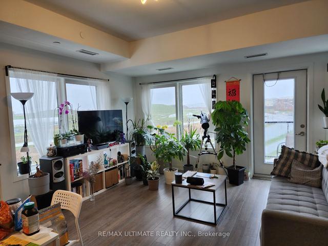 217 - 155 Downsview Park Blvd, Townhouse with 3 bedrooms, 3 bathrooms and 1 parking in Toronto ON | Image 6