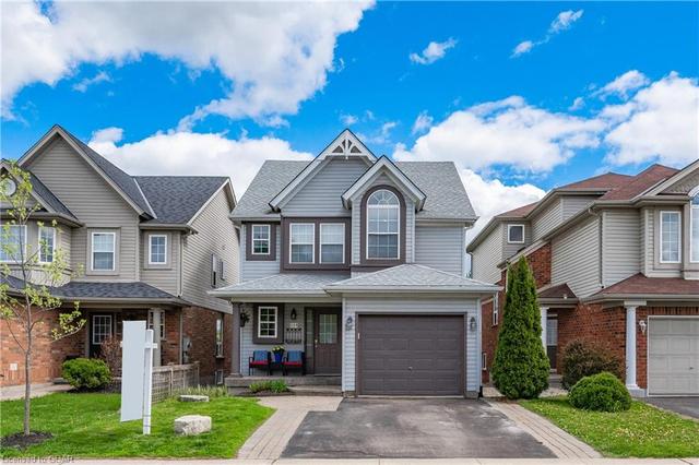 215 Farley Drive, House detached with 3 bedrooms, 2 bathrooms and 2 parking in Guelph ON | Image 1