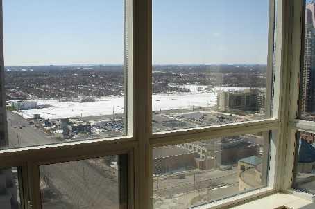 2434 - 3888 Duke Of York Blvd, Condo with 2 bedrooms, 2 bathrooms and 1 parking in Mississauga ON | Image 4