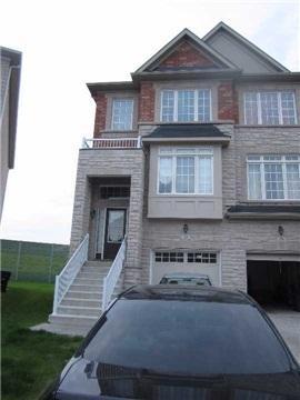 28 Harpreet Circ, House semidetached with 3 bedrooms, 3 bathrooms and 2 parking in Toronto ON | Image 1