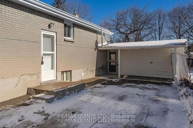 59 Sinclair St, House detached with 3 bedrooms, 1 bathrooms and 3 parking in Belleville ON | Image 32
