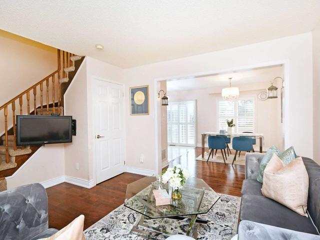 32 Summerdale Cres, House semidetached with 3 bedrooms, 3 bathrooms and 3 parking in Brampton ON | Image 39