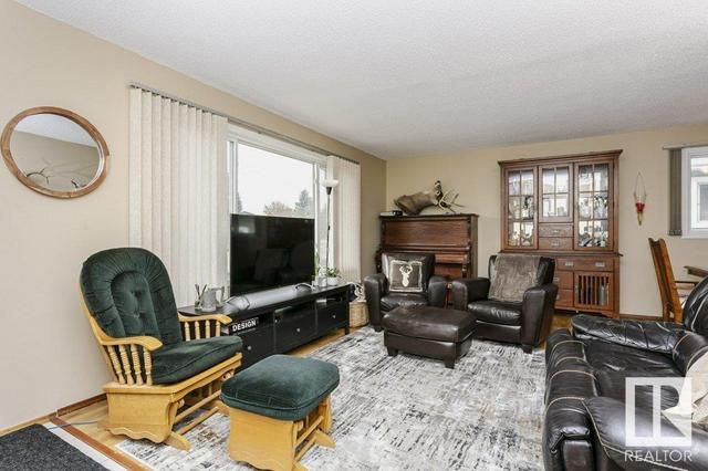 11440 38 Av Nw, House detached with 4 bedrooms, 2 bathrooms and null parking in Edmonton AB | Image 5