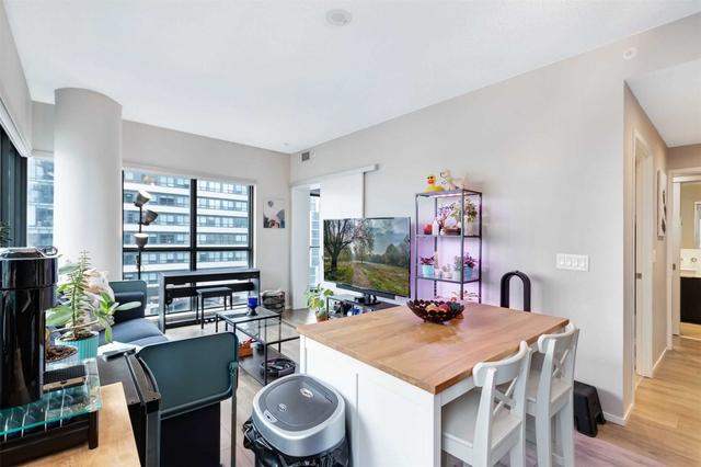 1705 - 159 Dundas St E, Condo with 2 bedrooms, 2 bathrooms and 0 parking in Toronto ON | Image 3