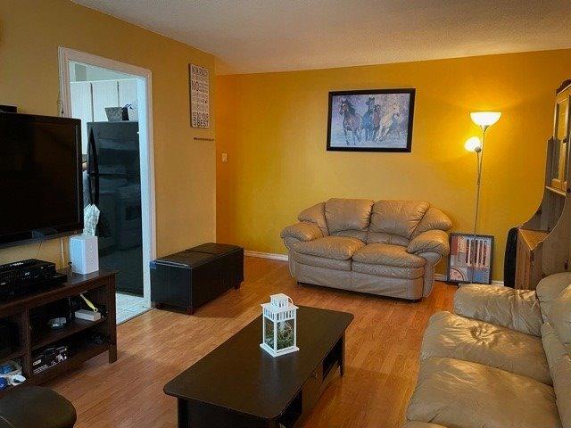 506 - 530 Lolita Gdns S, Condo with 3 bedrooms, 1 bathrooms and 1 parking in Mississauga ON | Image 3