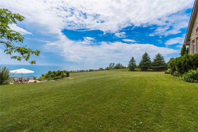 17325 Loyalist Pkwy, House detached with 4 bedrooms, 3 bathrooms and 6 parking in Prince Edward County ON | Image 24