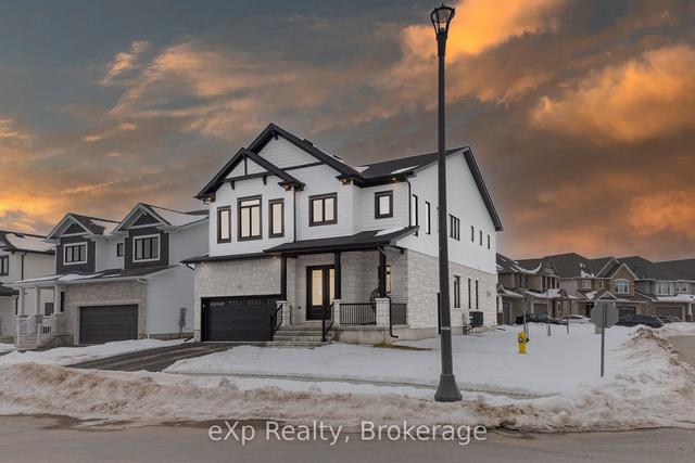 827 Riverview Way, House detached with 4 bedrooms, 4 bathrooms and 4 parking in Kingston ON | Image 1
