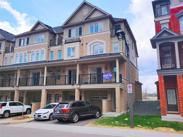 2374 Chevron Prince Path, Townhouse with 3 bedrooms, 3 bathrooms and 2 parking in Oshawa ON | Image 1
