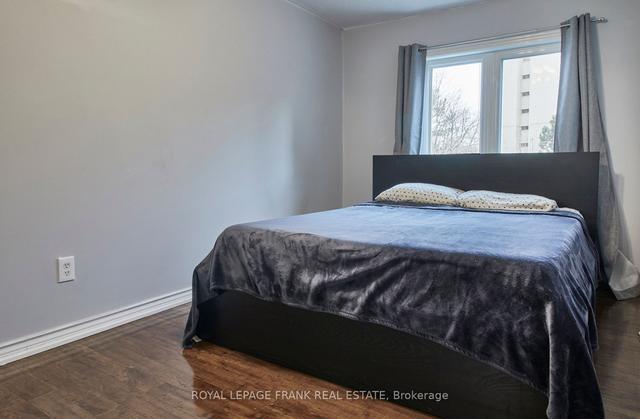 35 - 33 Dundalk Dr, Townhouse with 3 bedrooms, 3 bathrooms and 1 parking in Toronto ON | Image 2