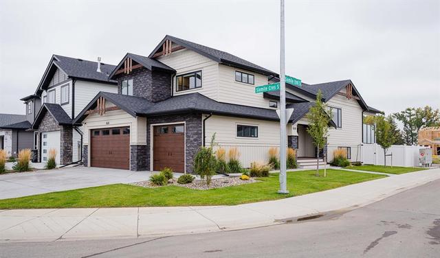 648 Sixmile Crescent S, House detached with 5 bedrooms, 3 bathrooms and 6 parking in Lethbridge AB | Image 2