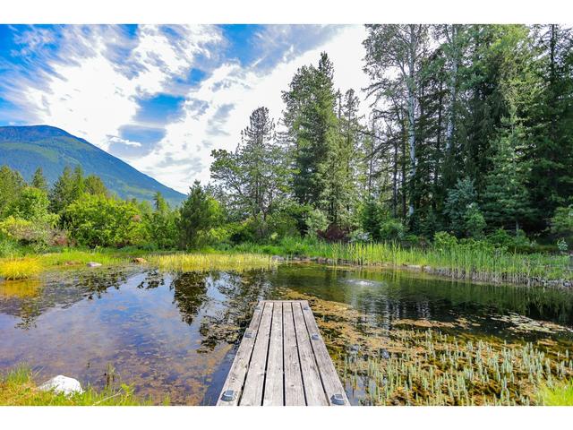 6890 Harrop Procter Road, House detached with 3 bedrooms, 3 bathrooms and 8 parking in Central Kootenay E BC | Image 51