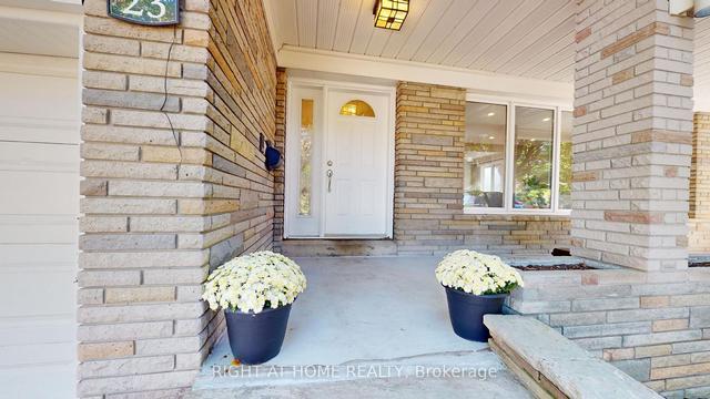 23 Christine Cres, House detached with 4 bedrooms, 4 bathrooms and 4 parking in Toronto ON | Image 23