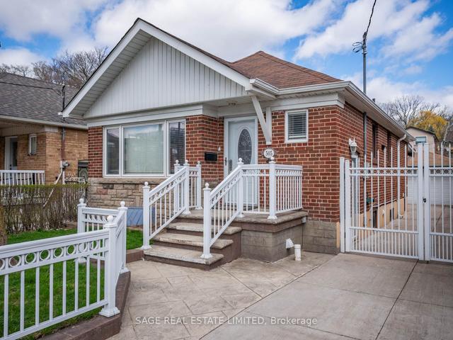 505 Caledonia Rd, House detached with 2 bedrooms, 2 bathrooms and 4 parking in Toronto ON | Image 23