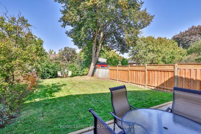 82 Northey Dr, House semidetached with 2 bedrooms, 2 bathrooms and 3 parking in Toronto ON | Image 22