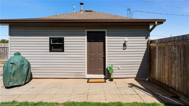 165 North Town Line W, House detached with 3 bedrooms, 1 bathrooms and 8 parking in Ingersoll ON | Image 13