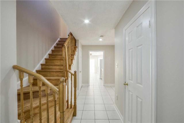 8 Twin Pines Cres, House detached with 3 bedrooms, 4 bathrooms and 3 parking in Brampton ON | Image 19