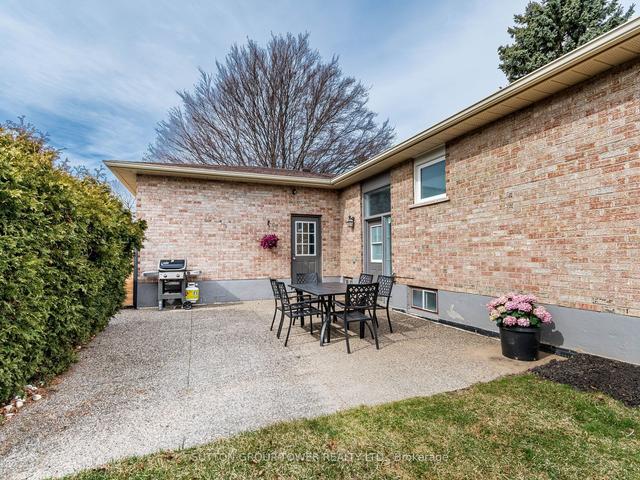 43 Milverton Clse, House detached with 3 bedrooms, 2 bathrooms and 4 parking in Hamilton ON | Image 32