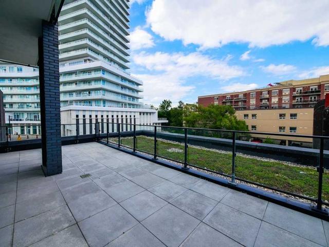 202 - 4208 Dundas St W, Condo with 2 bedrooms, 1 bathrooms and 1 parking in Toronto ON | Image 11