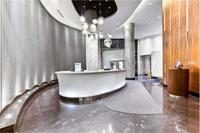 2302 - 38 Dan Leckie Way, Condo with 1 bedrooms, 1 bathrooms and 0 parking in Toronto ON | Image 17
