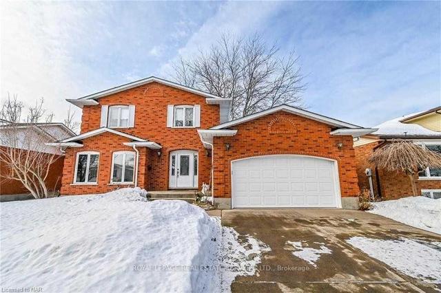 39 Tanera Cres, House detached with 3 bedrooms, 2 bathrooms and 6 parking in St. Catharines ON | Image 1