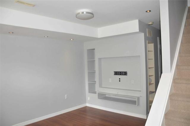 123 Brickworks Lane, Townhouse with 3 bedrooms, 4 bathrooms and 1 parking in Toronto ON | Image 7