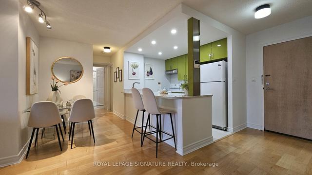 1602 - 5 Concorde Pl, Condo with 2 bedrooms, 2 bathrooms and 1 parking in Toronto ON | Image 3