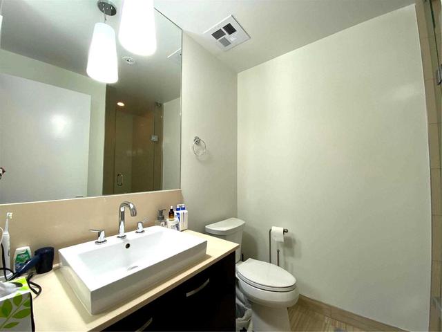 1105 - 170 Avenue Rd, Condo with 2 bedrooms, 2 bathrooms and 1 parking in Toronto ON | Image 16