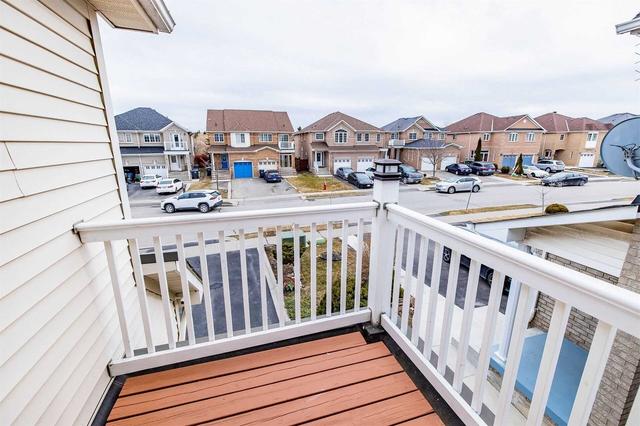 41 Weather Vane Lane, House semidetached with 3 bedrooms, 4 bathrooms and 3 parking in Brampton ON | Image 16