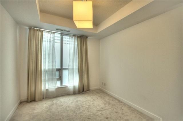 502 - 18 Harbour St, Condo with 1 bedrooms, 1 bathrooms and 1 parking in Toronto ON | Image 6