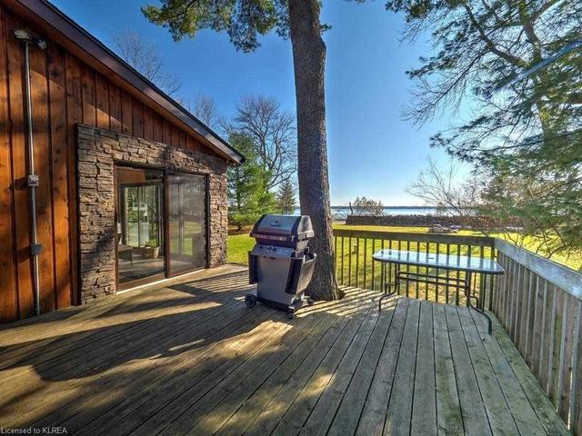 337 Balsam Lake Dr, House detached with 2 bedrooms, 1 bathrooms and 5 parking in Kawartha Lakes ON | Image 5