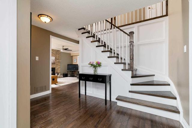 841 Syer Dr, House detached with 4 bedrooms, 4 bathrooms and 4 parking in Milton ON | Image 9