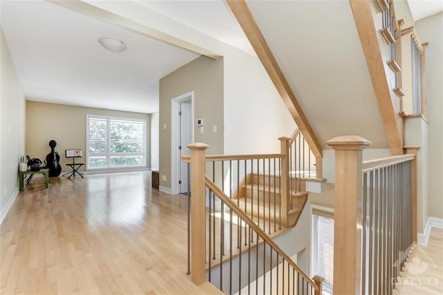 32 Leonard Avenue, Home with 3 bedrooms, 4 bathrooms and 2 parking in Ottawa ON | Image 14
