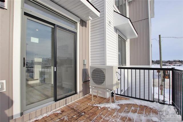 738 Chromite Private, Townhouse with 2 bedrooms, 2 bathrooms and 2 parking in Ottawa ON | Image 12