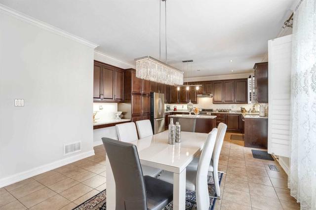 8 Weston Cres, House detached with 5 bedrooms, 5 bathrooms and 6 parking in Ajax ON | Image 6