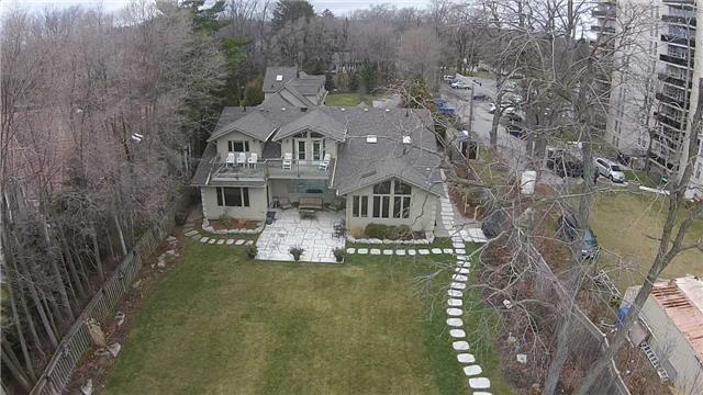 5150 Lakeshore Rd W, House detached with 4 bedrooms, 1 bathrooms and 8 parking in Burlington ON | Image 2