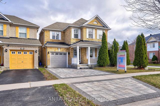 33 Landsdown Cres, House detached with 3 bedrooms, 3 bathrooms and 3 parking in Markham ON | Image 1