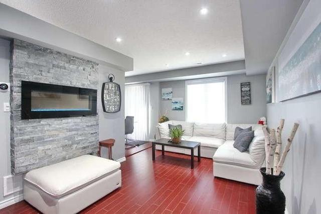 99 - 6950 Tenth Line, Townhouse with 2 bedrooms, 1 bathrooms and 2 parking in Mississauga ON | Image 6