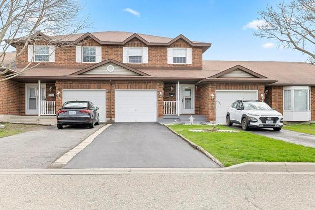 15 Wilmot Young Place, Townhouse with 3 bedrooms, 2 bathrooms and 2 parking in Brockville ON | Image 3