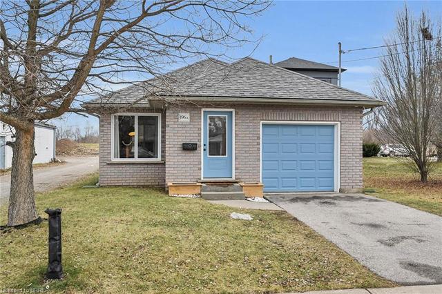 196 a Grand River Avenue, House detached with 2 bedrooms, 1 bathrooms and 2 parking in Brantford ON | Image 1