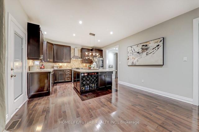 10 Whitbread Cres, House detached with 4 bedrooms, 4 bathrooms and 4 parking in Ajax ON | Image 4