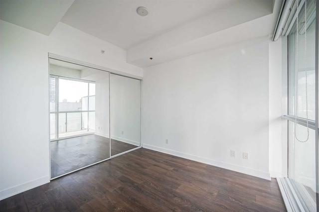 1402 - 15 Grenville St, Condo with 1 bedrooms, 1 bathrooms and 0 parking in Toronto ON | Image 5