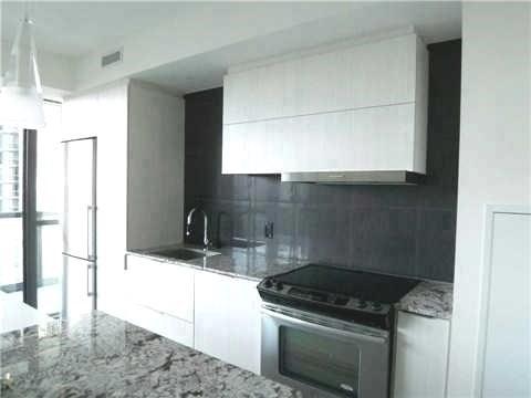 2808 - 101 Charles St E, Condo with 1 bedrooms, 1 bathrooms and 1 parking in Toronto ON | Image 6